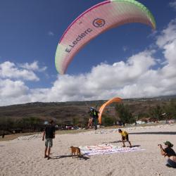 Julien - Azurtech Parapente - Crédit photos: Tapissier Jérôme